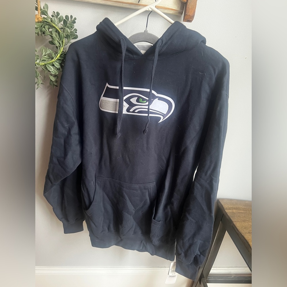 NWT Adult M Seattle Seahawks Hoodie